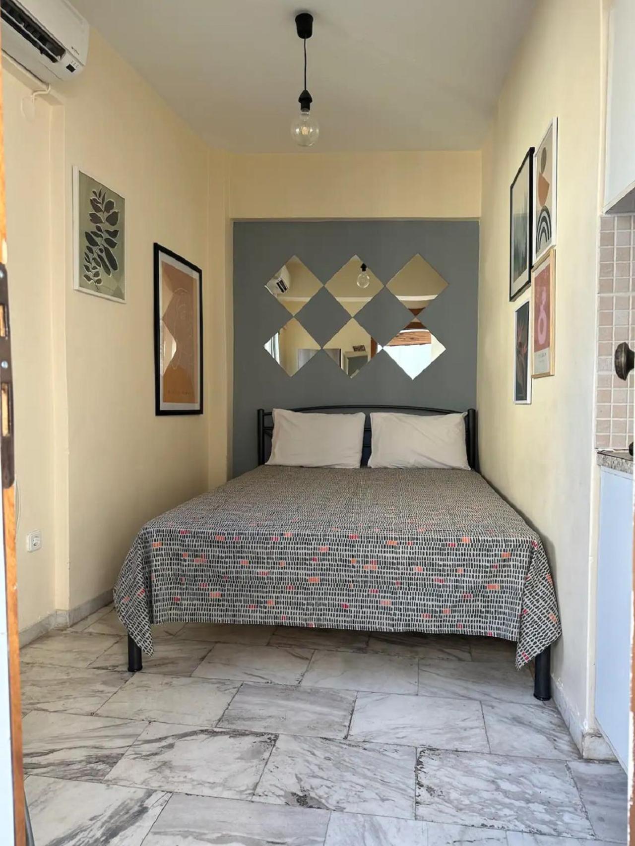 Tiny Loft Studio In The Heart Of Thessaloniki,17 Square Meters,On The Terrace Of The Building エクステリア 写真