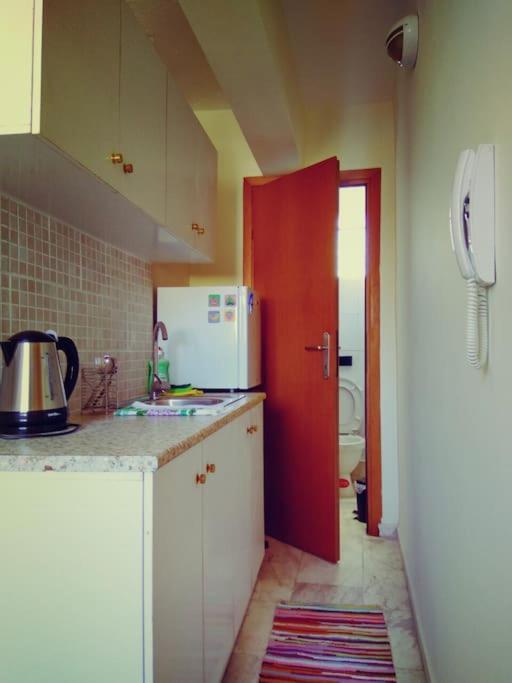 Tiny Loft Studio In The Heart Of Thessaloniki,17 Square Meters,On The Terrace Of The Building エクステリア 写真
